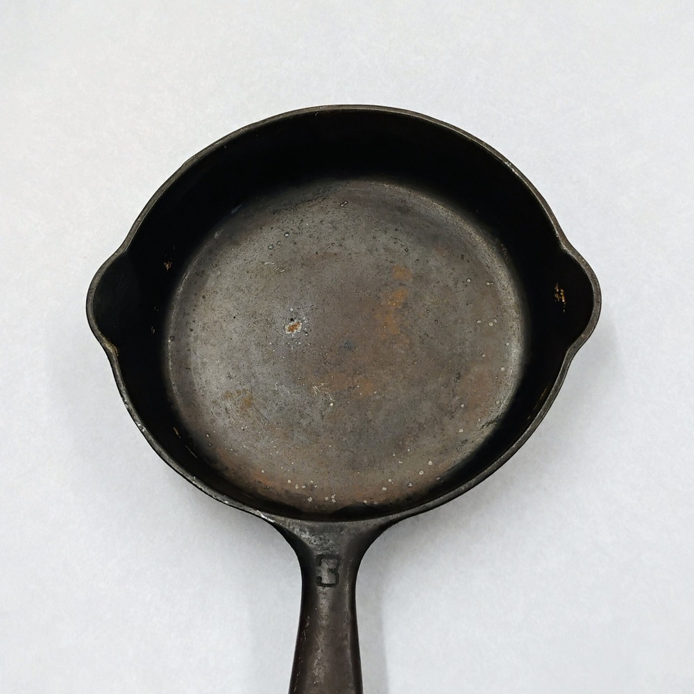 Griswold No 3 Cast Iron Skillet Small Logo Erie PA 709 K Vintage Frying Pan - Picture 8 of 10